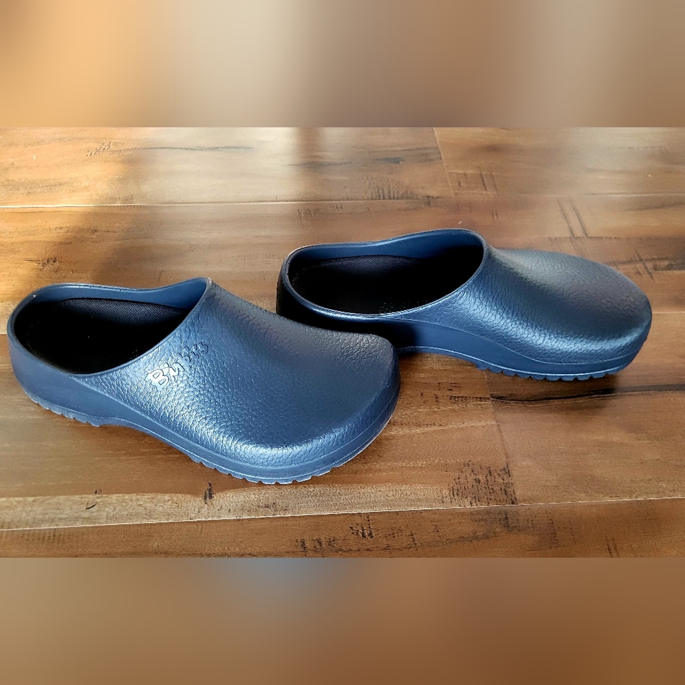 Women's Birkenstock Blue Mules & Clogs Size 41. Only Worn 2 or 3 times.
